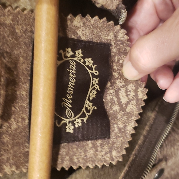 Jacket - Picture 5 of 8